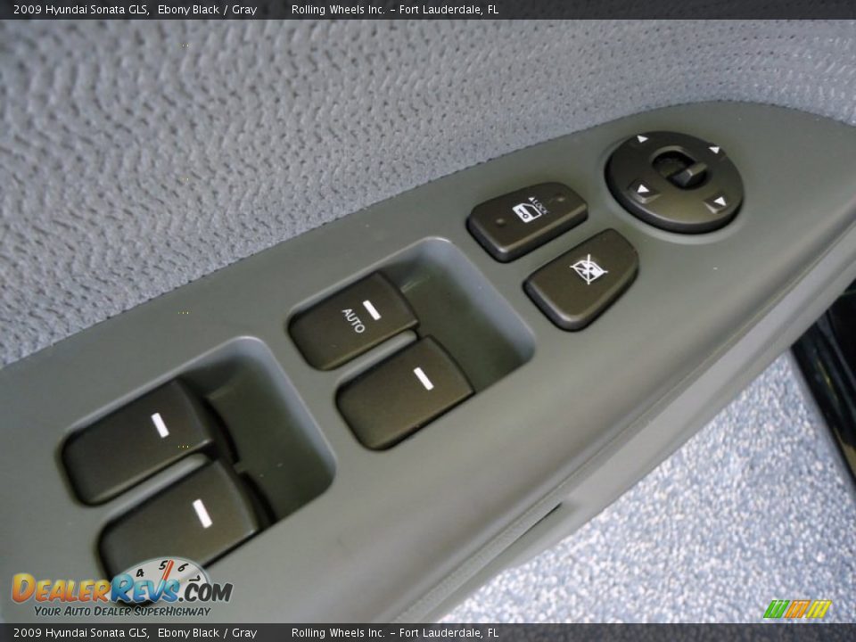 2009 Hyundai Sonata GLS Ebony Black / Gray Photo #29