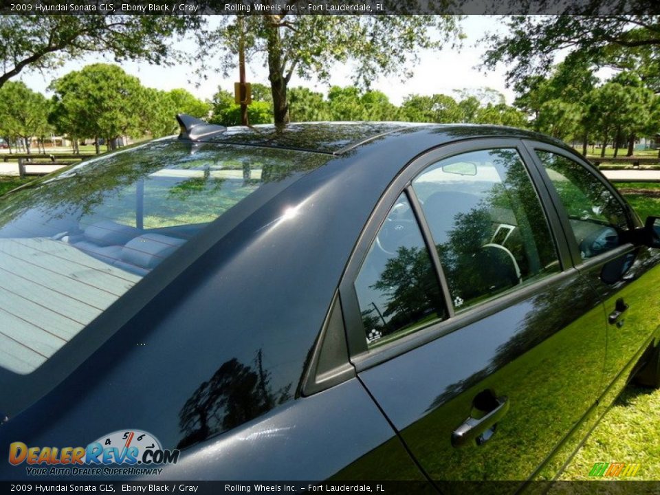 2009 Hyundai Sonata GLS Ebony Black / Gray Photo #34