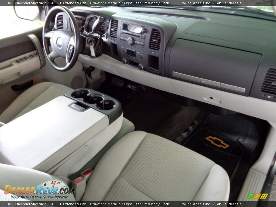2007 Chevrolet Silverado 1500 LT Extended Cab Graystone Metallic / Light Titanium/Ebony Black Photo #17