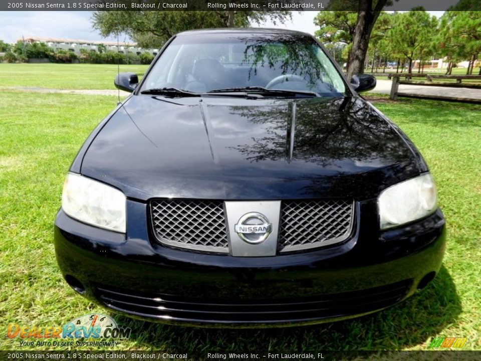 2005 Nissan Sentra 1.8 S Special Edition Blackout / Charcoal Photo #15