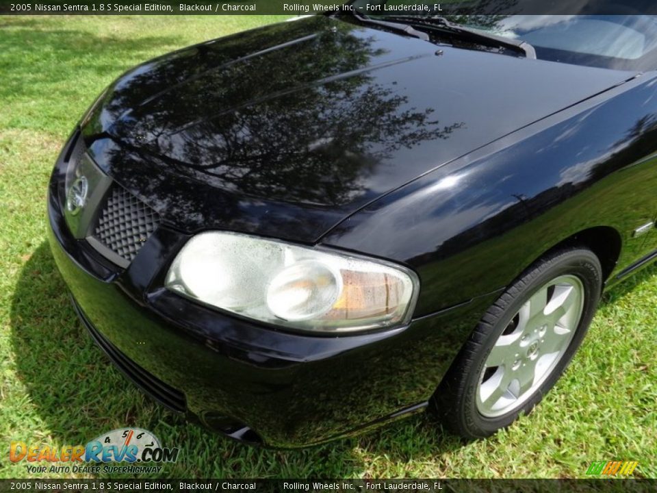 2005 Nissan Sentra 1.8 S Special Edition Blackout / Charcoal Photo #36