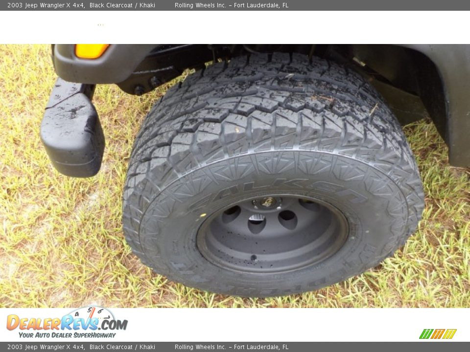 2003 Jeep Wrangler X 4x4 Black Clearcoat / Khaki Photo #2