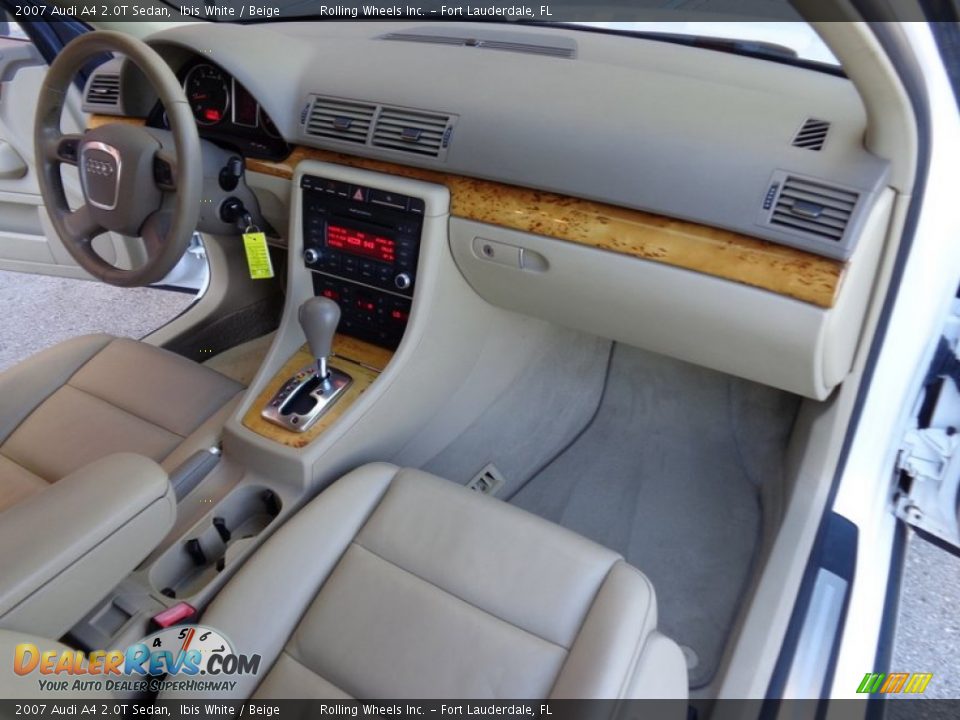 Dashboard of 2007 Audi A4 2.0T Sedan Photo #10