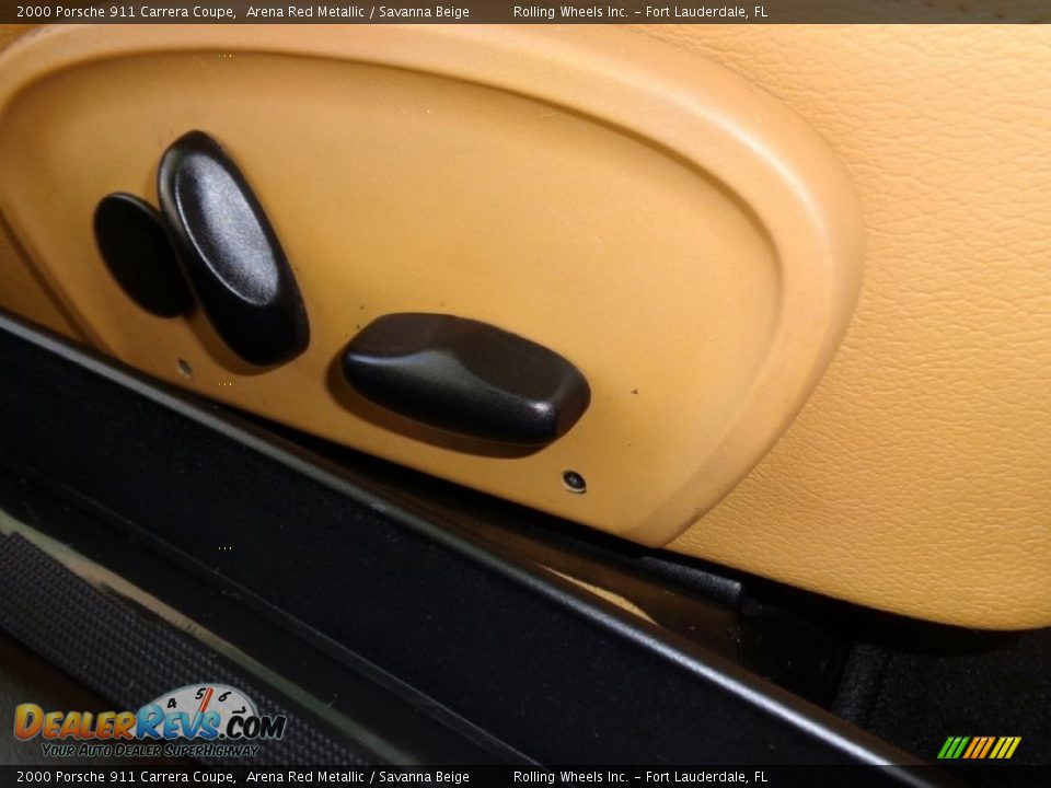 Controls of 2000 Porsche 911 Carrera Coupe Photo #30