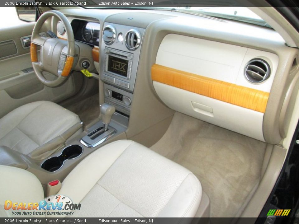 2006 Lincoln Zephyr Black Clearcoat / Sand Photo #15