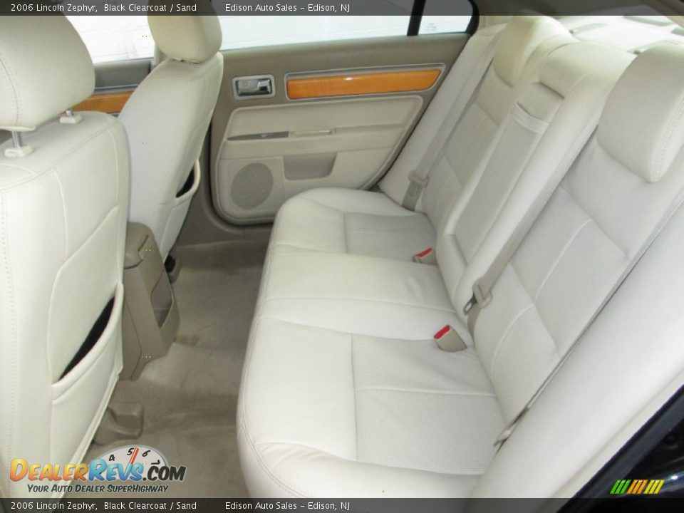 2006 Lincoln Zephyr Black Clearcoat / Sand Photo #16