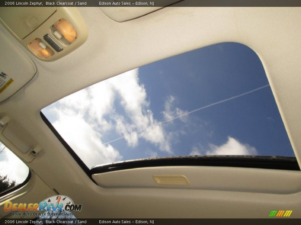 2006 Lincoln Zephyr Black Clearcoat / Sand Photo #18