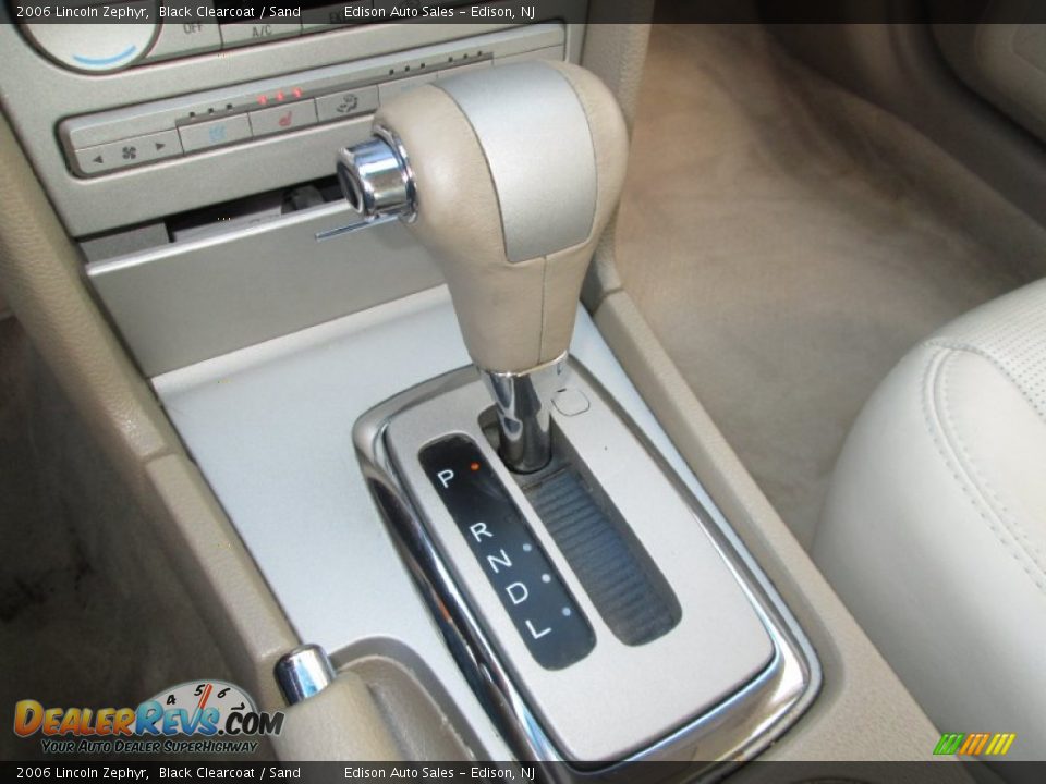 2006 Lincoln Zephyr Black Clearcoat / Sand Photo #20