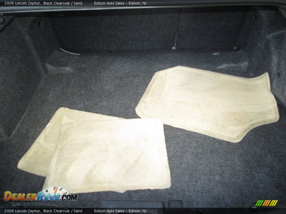 2006 Lincoln Zephyr Black Clearcoat / Sand Photo #23