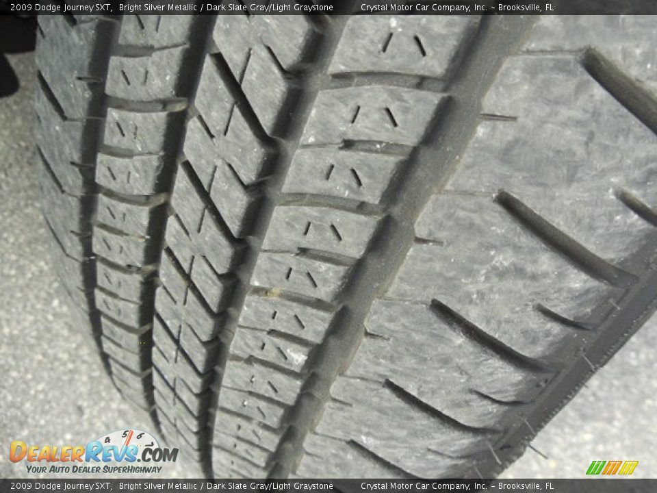 2009 Dodge Journey SXT Bright Silver Metallic / Dark Slate Gray/Light Graystone Photo #17