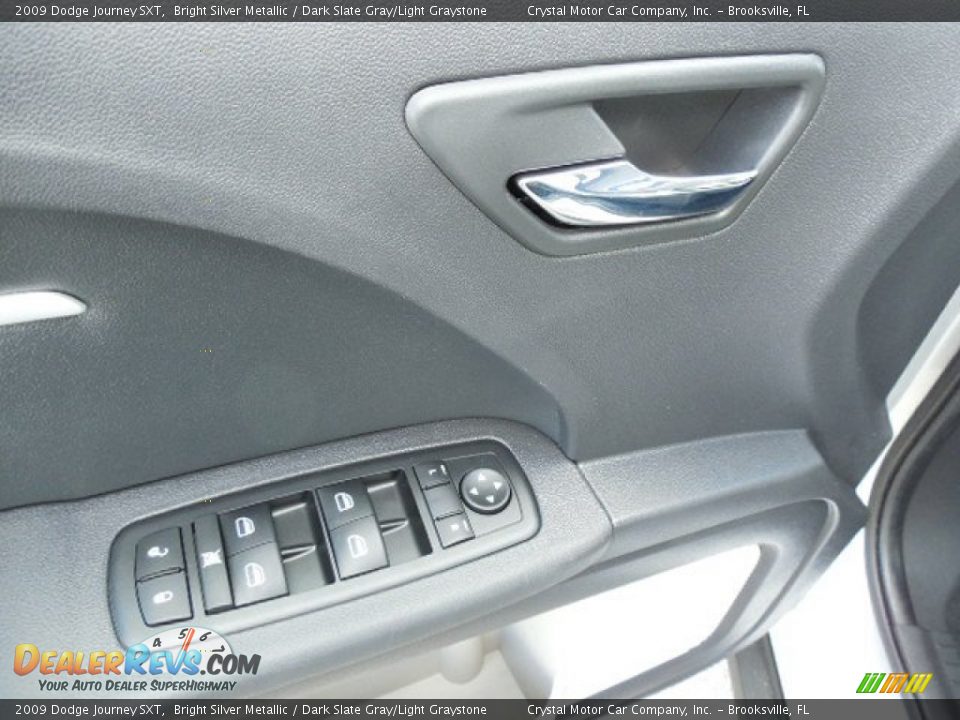2009 Dodge Journey SXT Bright Silver Metallic / Dark Slate Gray/Light Graystone Photo #19