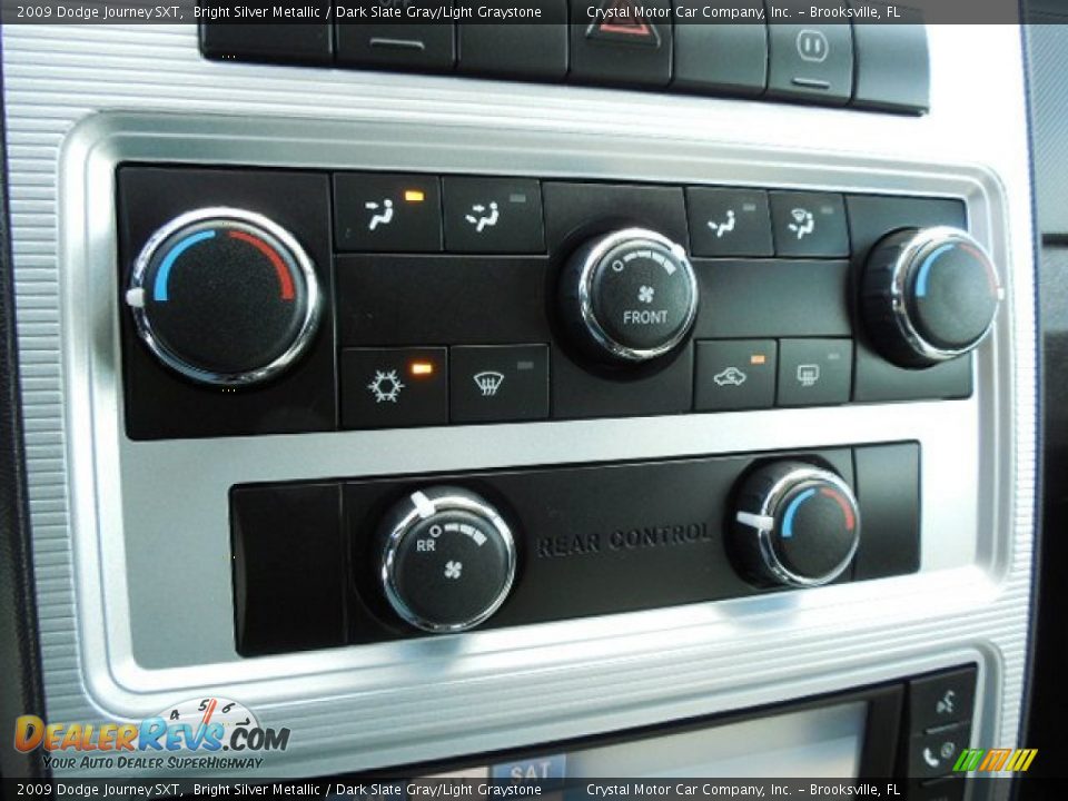 2009 Dodge Journey SXT Bright Silver Metallic / Dark Slate Gray/Light Graystone Photo #22