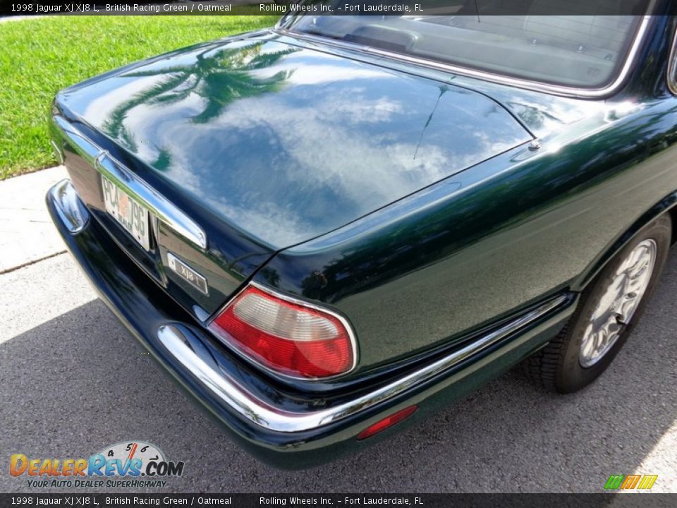 1998 Jaguar XJ XJ8 L British Racing Green / Oatmeal Photo #27