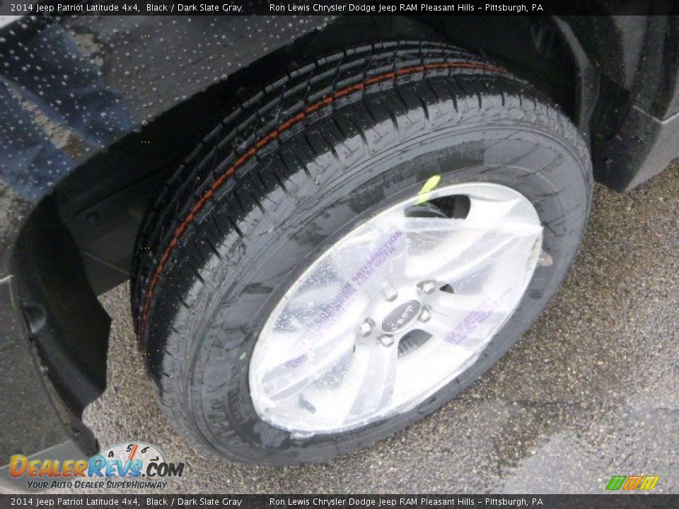 2014 Jeep Patriot Latitude 4x4 Black / Dark Slate Gray Photo #9