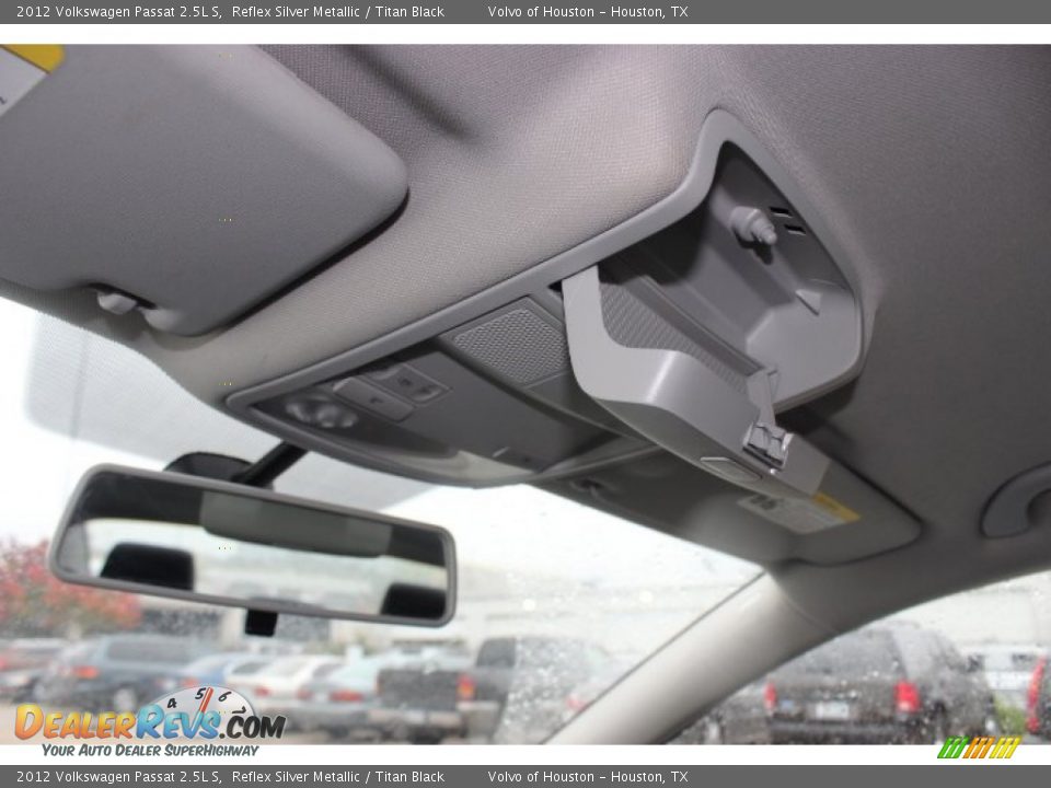 2012 Volkswagen Passat 2.5L S Reflex Silver Metallic / Titan Black Photo #12
