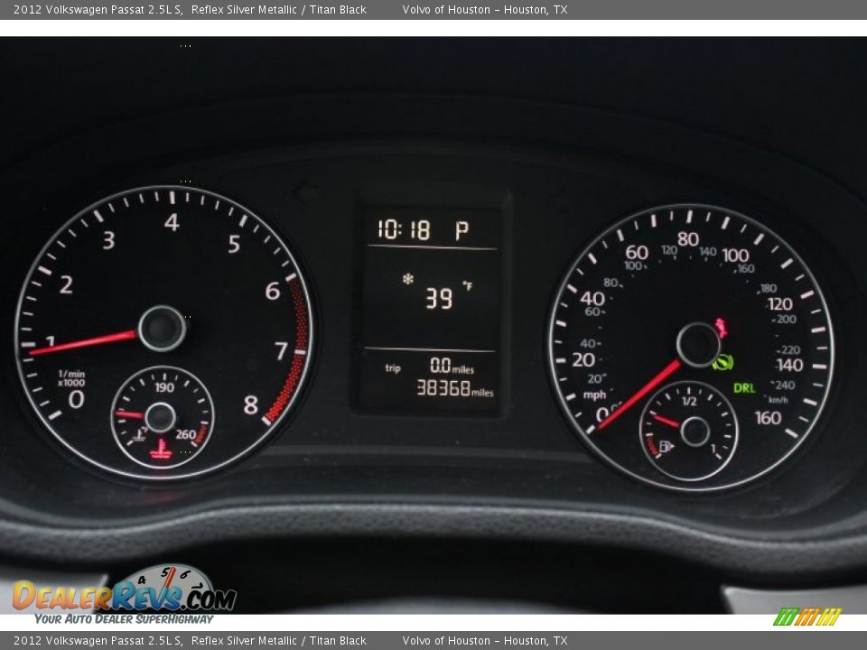 2012 Volkswagen Passat 2.5L S Reflex Silver Metallic / Titan Black Photo #30