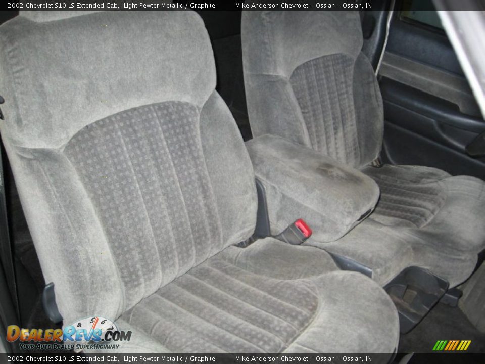 2002 Chevrolet S10 LS Extended Cab Light Pewter Metallic / Graphite Photo #10