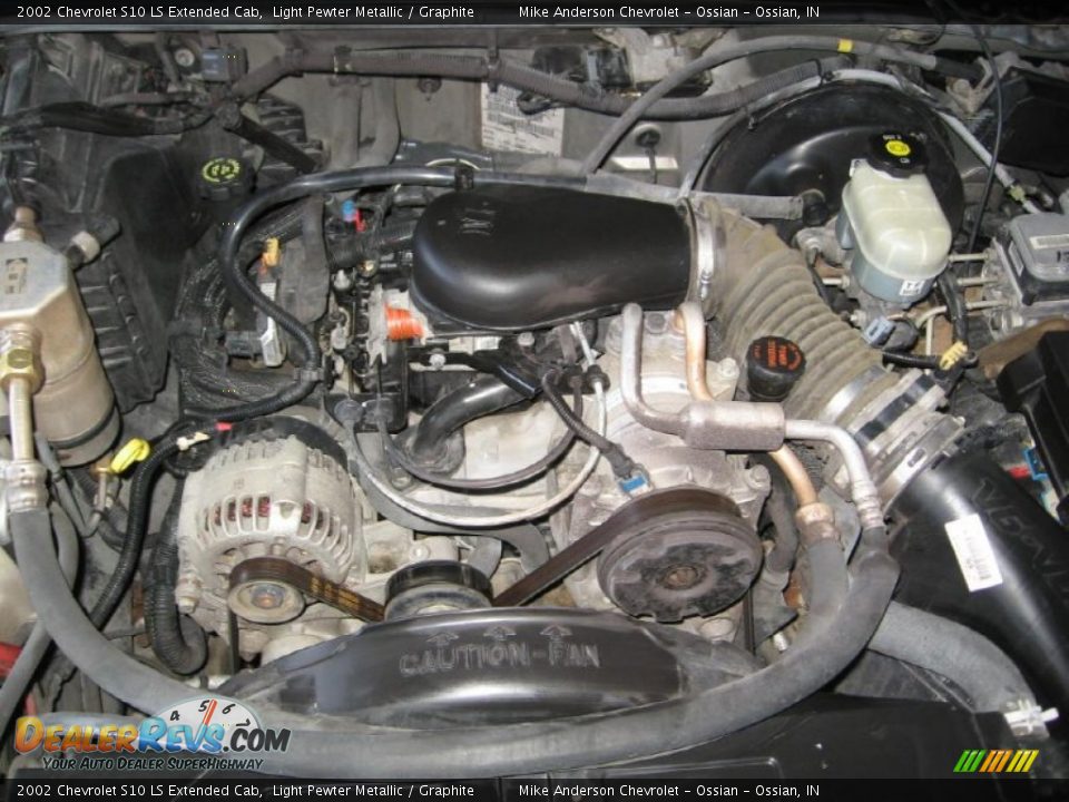 2002 Chevrolet S10 LS Extended Cab Light Pewter Metallic / Graphite Photo #17