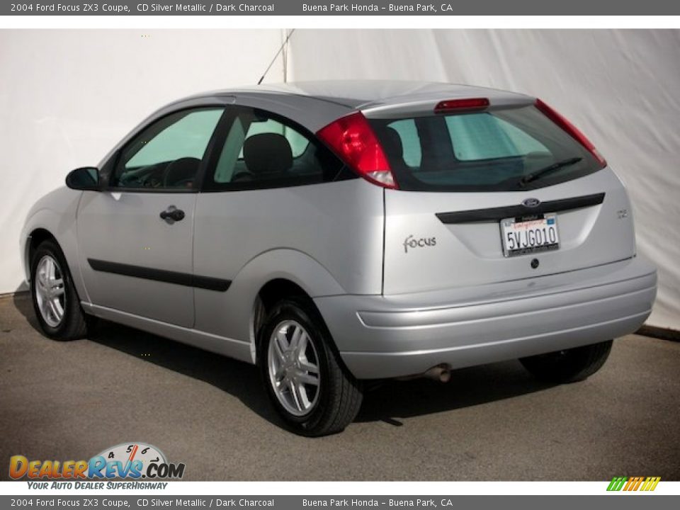 2004 Ford Focus ZX3 Coupe CD Silver Metallic / Dark Charcoal Photo #2