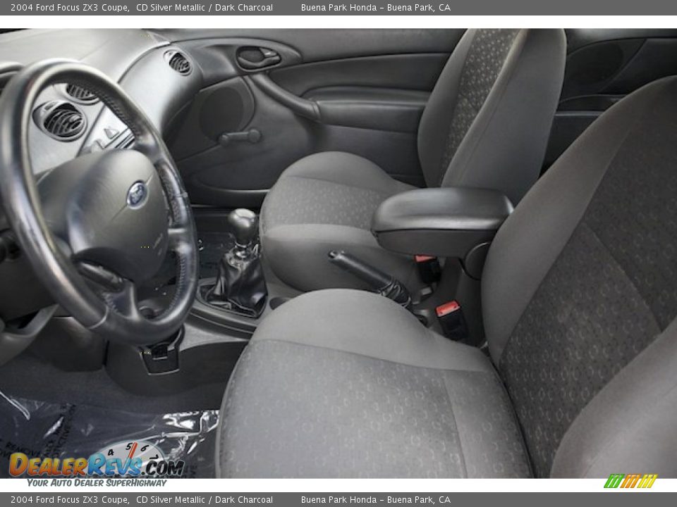 2004 Ford Focus ZX3 Coupe CD Silver Metallic / Dark Charcoal Photo #3