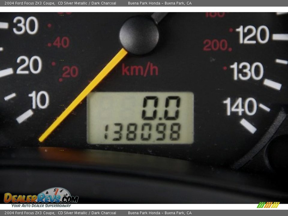 2004 Ford Focus ZX3 Coupe CD Silver Metallic / Dark Charcoal Photo #7