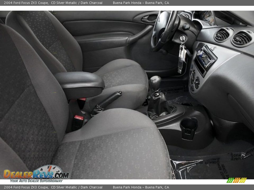 2004 Ford Focus ZX3 Coupe CD Silver Metallic / Dark Charcoal Photo #14