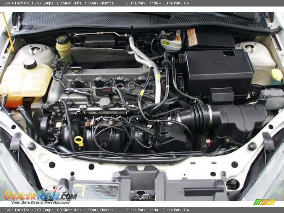 2004 Ford Focus ZX3 Coupe CD Silver Metallic / Dark Charcoal Photo #21