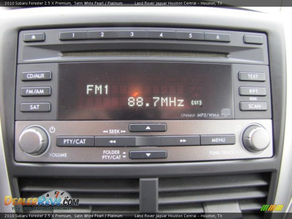 2010 Subaru Forester 2.5 X Premium Satin White Pearl / Platinum Photo #20