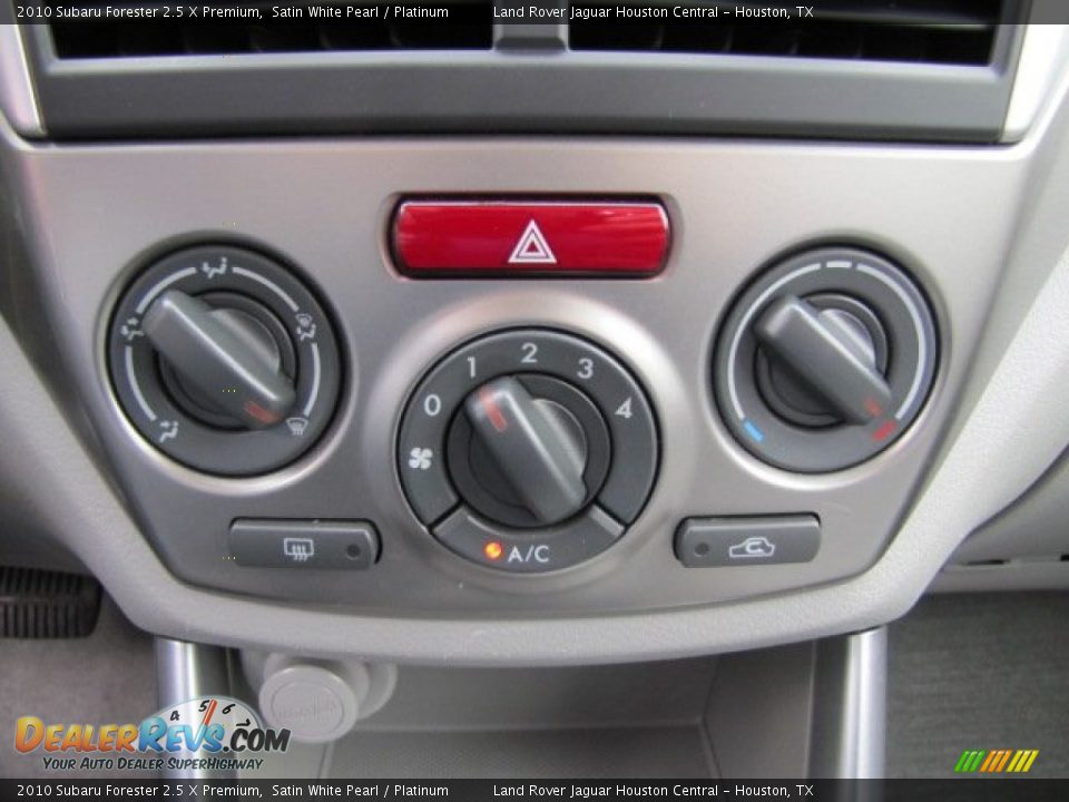 2010 Subaru Forester 2.5 X Premium Satin White Pearl / Platinum Photo #21