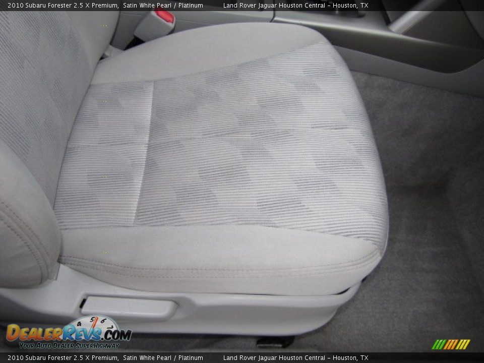 2010 Subaru Forester 2.5 X Premium Satin White Pearl / Platinum Photo #26