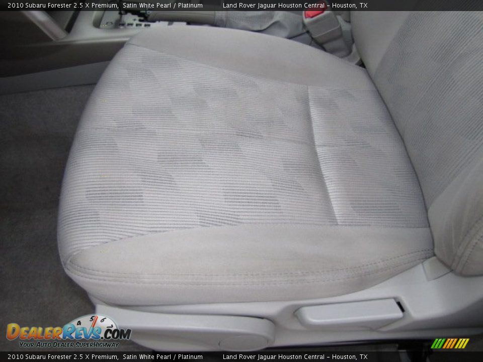 2010 Subaru Forester 2.5 X Premium Satin White Pearl / Platinum Photo #31