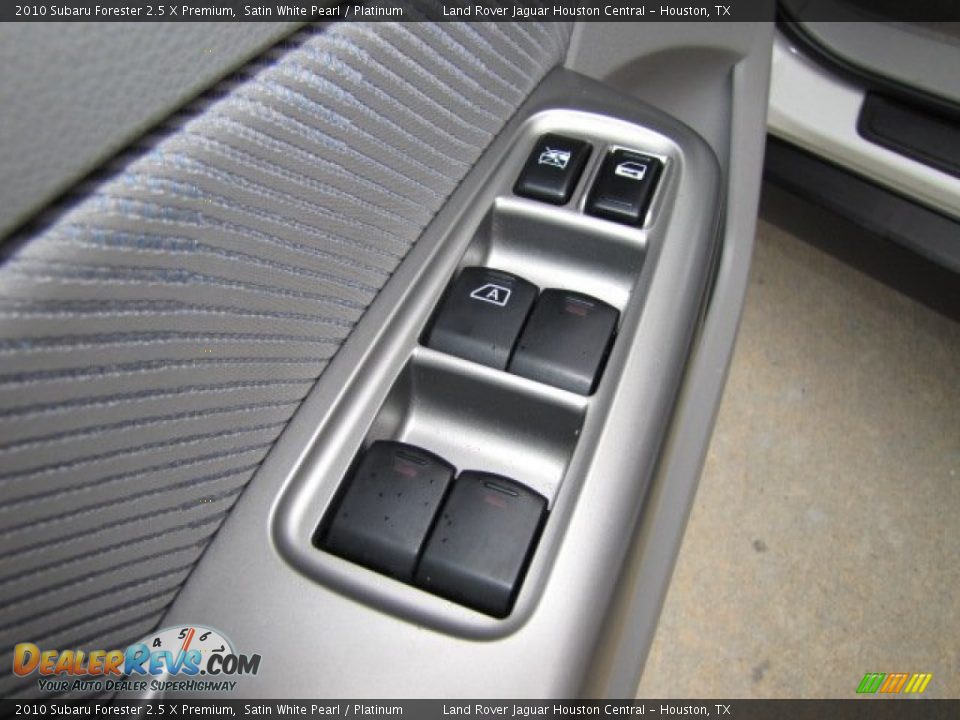 2010 Subaru Forester 2.5 X Premium Satin White Pearl / Platinum Photo #35