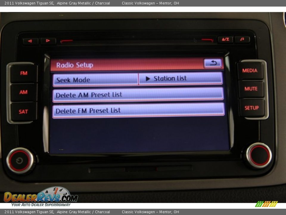 2011 Volkswagen Tiguan SE Alpine Gray Metallic / Charcoal Photo #16