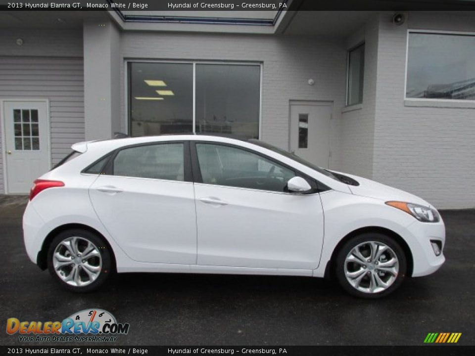 2013 Hyundai Elantra GT Monaco White / Beige Photo #2