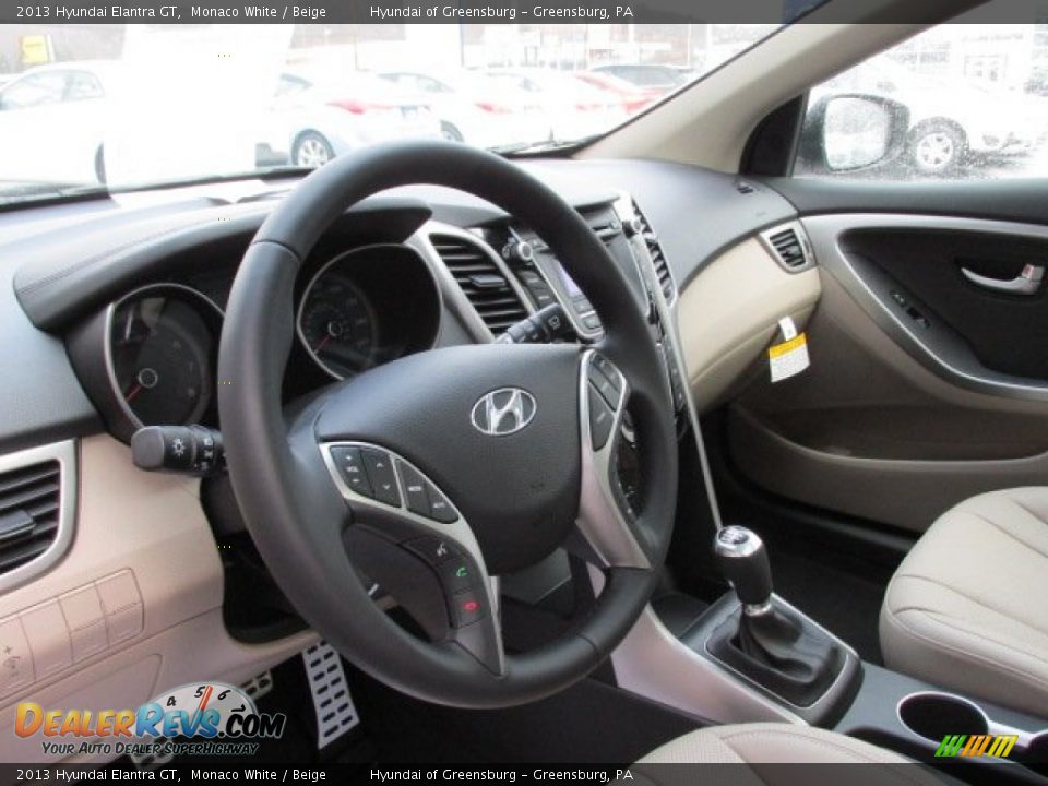 2013 Hyundai Elantra GT Monaco White / Beige Photo #9