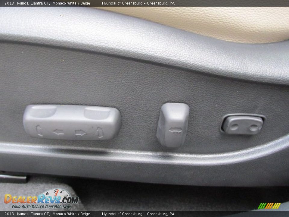 2013 Hyundai Elantra GT Monaco White / Beige Photo #12