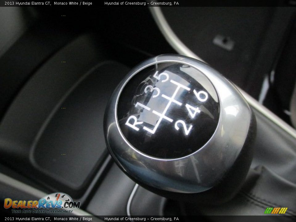 2013 Hyundai Elantra GT Monaco White / Beige Photo #15