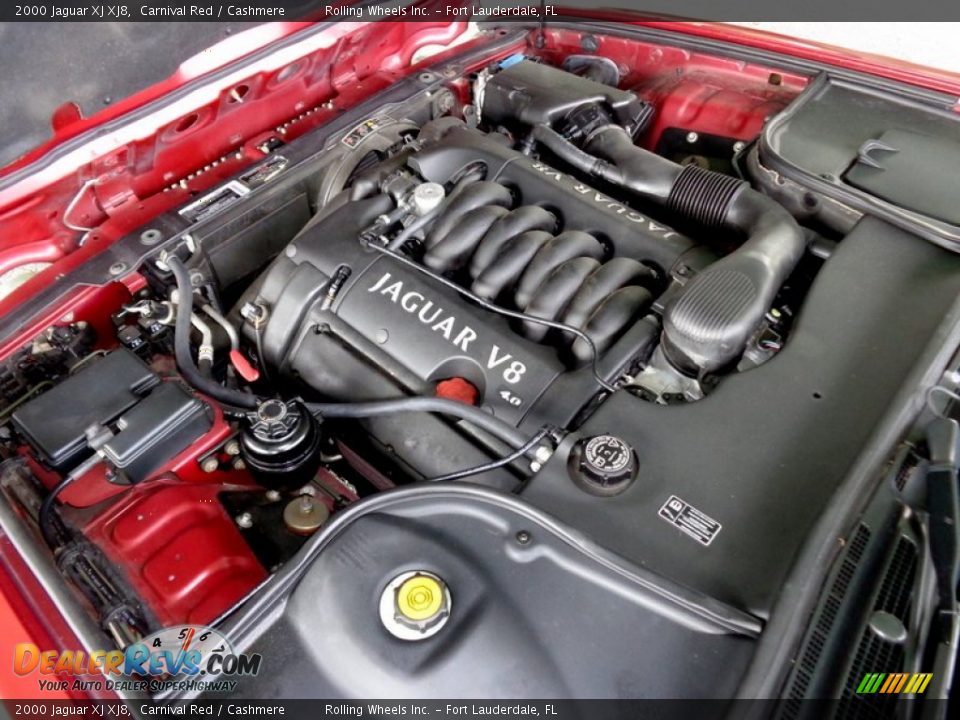 2000 Jaguar XJ XJ8 Carnival Red / Cashmere Photo #21