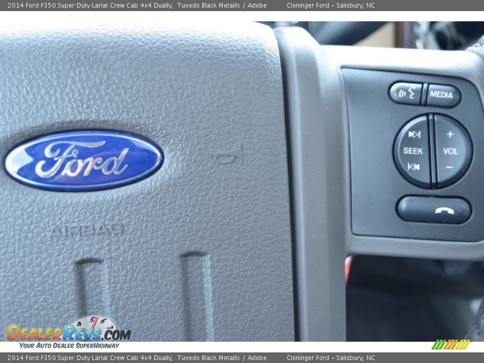 2014 Ford F350 Super Duty Lariat Crew Cab 4x4 Dually Tuxedo Black Metallic / Adobe Photo #34
