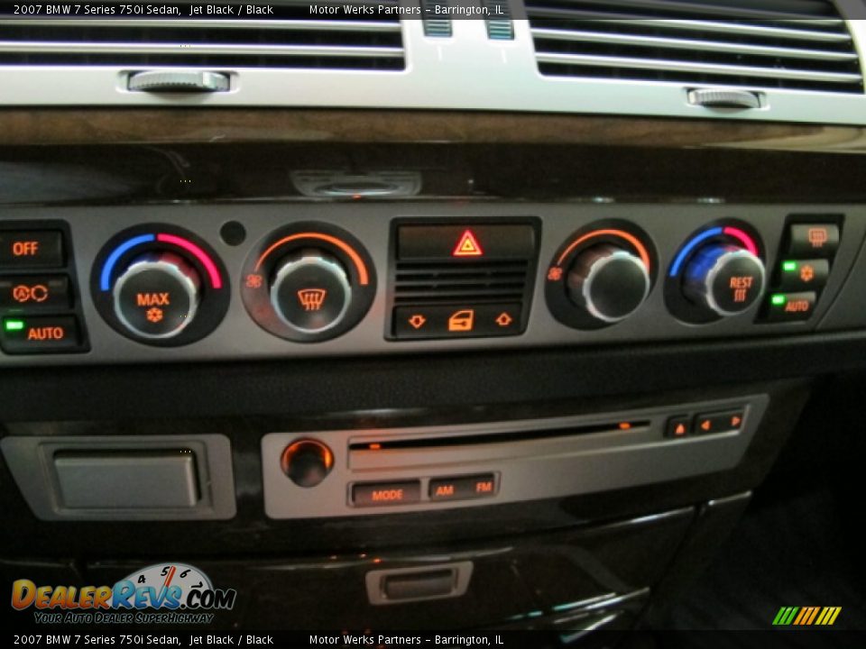 2007 BMW 7 Series 750i Sedan Jet Black / Black Photo #31