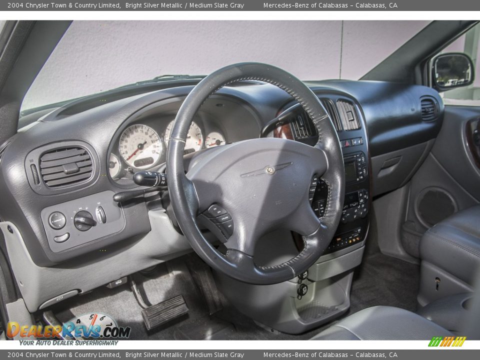 2004 Chrysler Town & Country Limited Bright Silver Metallic / Medium Slate Gray Photo #17