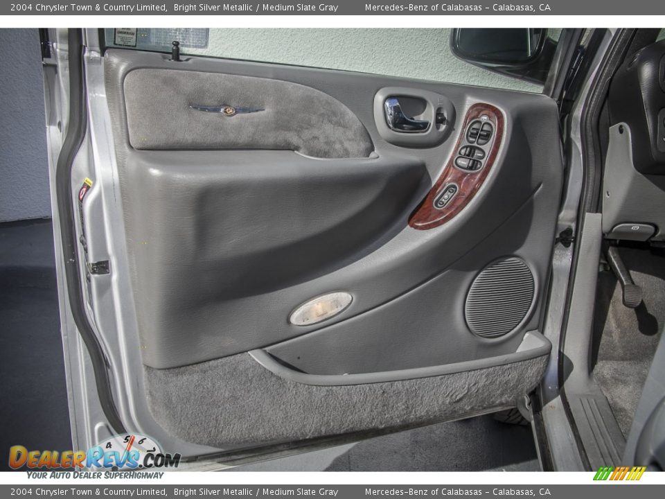 2004 Chrysler Town & Country Limited Bright Silver Metallic / Medium Slate Gray Photo #19