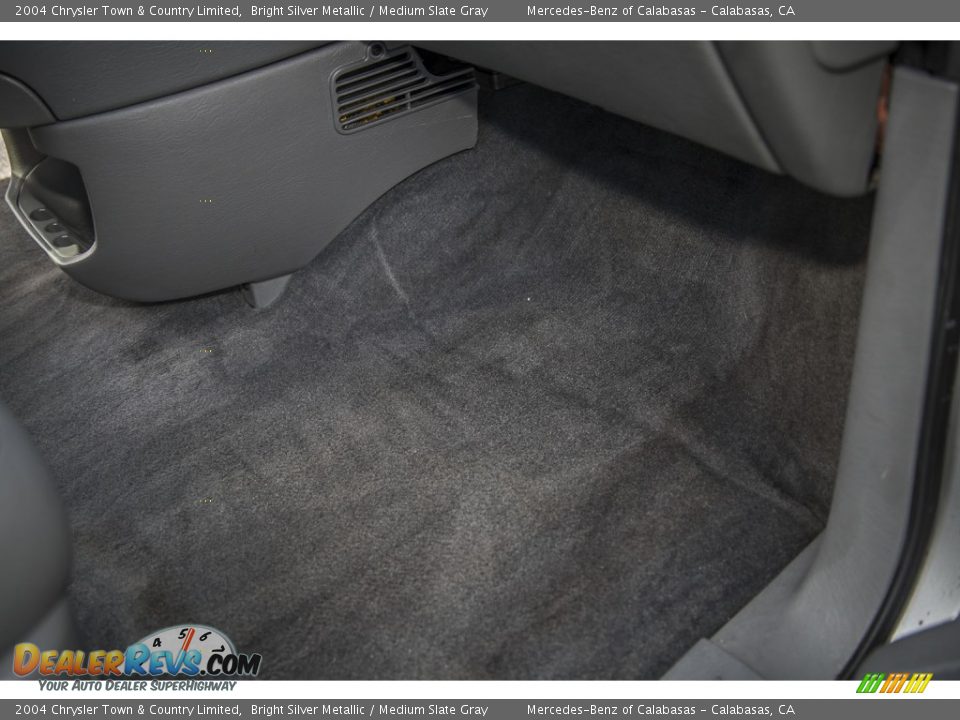2004 Chrysler Town & Country Limited Bright Silver Metallic / Medium Slate Gray Photo #22