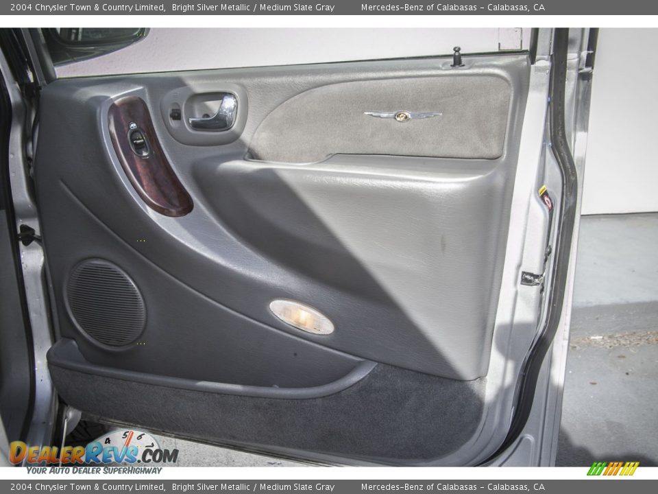 2004 Chrysler Town & Country Limited Bright Silver Metallic / Medium Slate Gray Photo #23