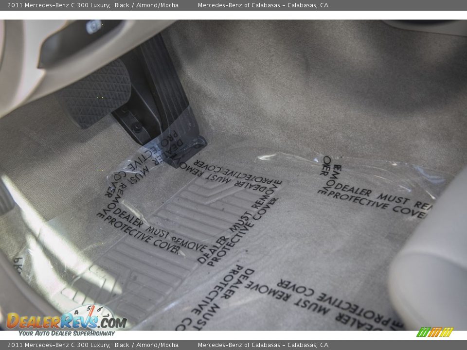 2011 Mercedes-Benz C 300 Luxury Black / Almond/Mocha Photo #6