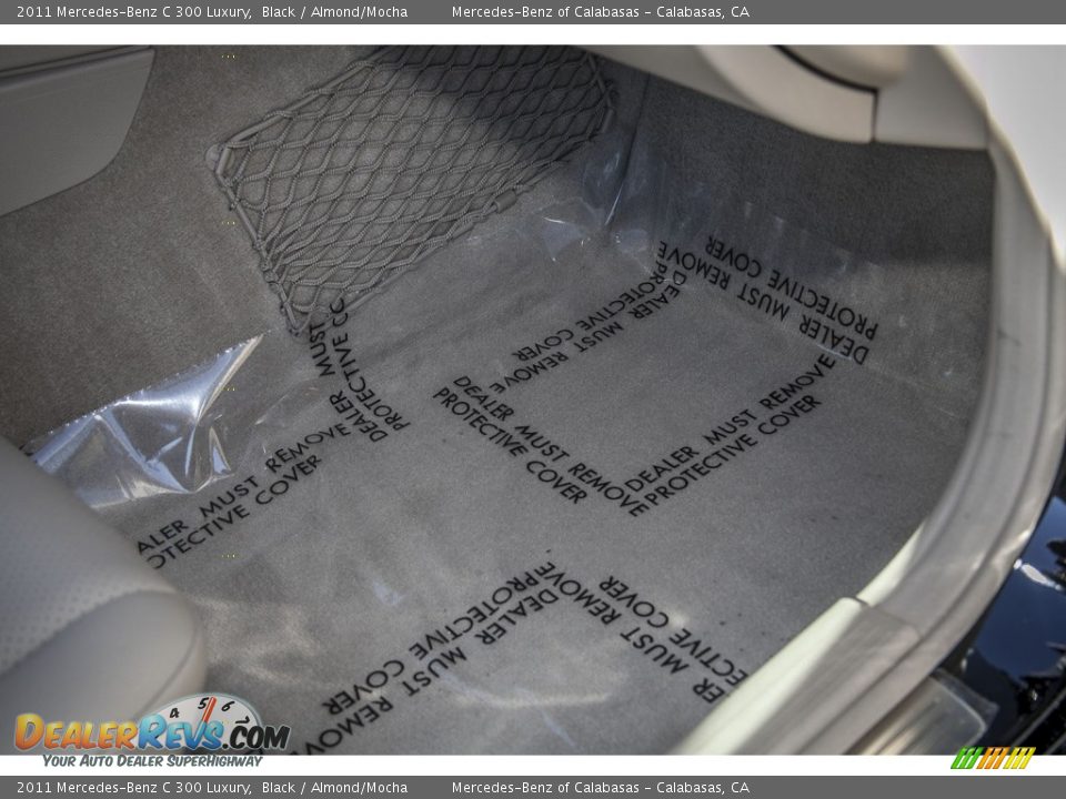 2011 Mercedes-Benz C 300 Luxury Black / Almond/Mocha Photo #21
