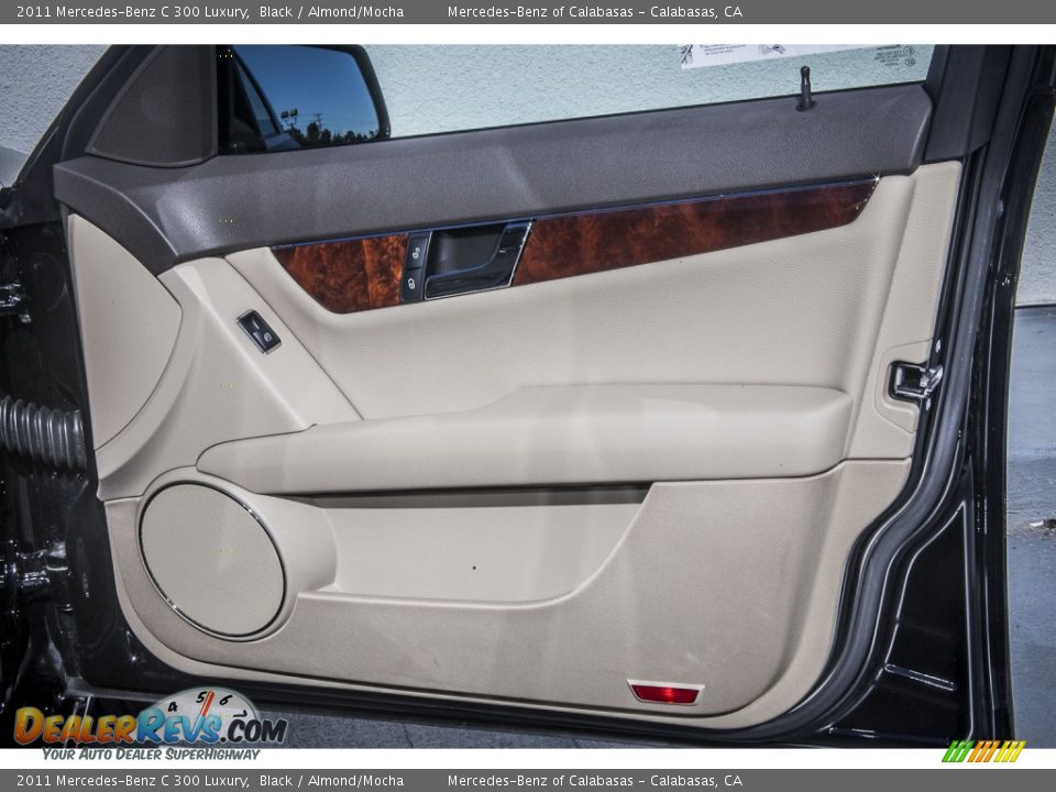 2011 Mercedes-Benz C 300 Luxury Black / Almond/Mocha Photo #22