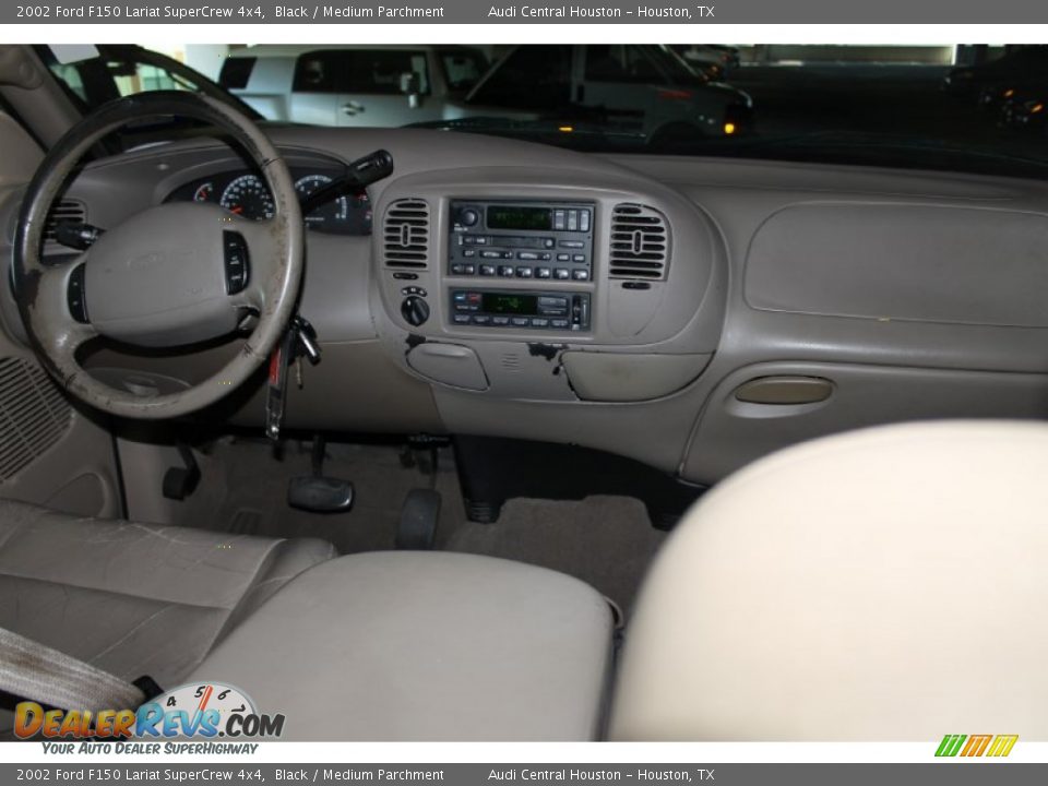 2002 Ford F150 Lariat SuperCrew 4x4 Black / Medium Parchment Photo #20
