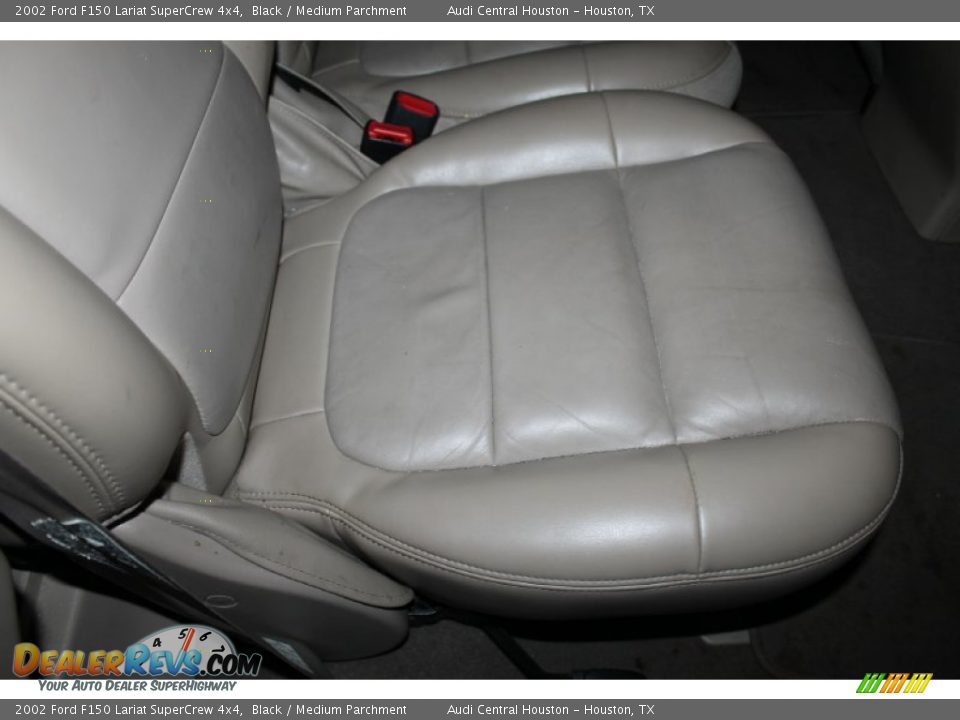 2002 Ford F150 Lariat SuperCrew 4x4 Black / Medium Parchment Photo #22