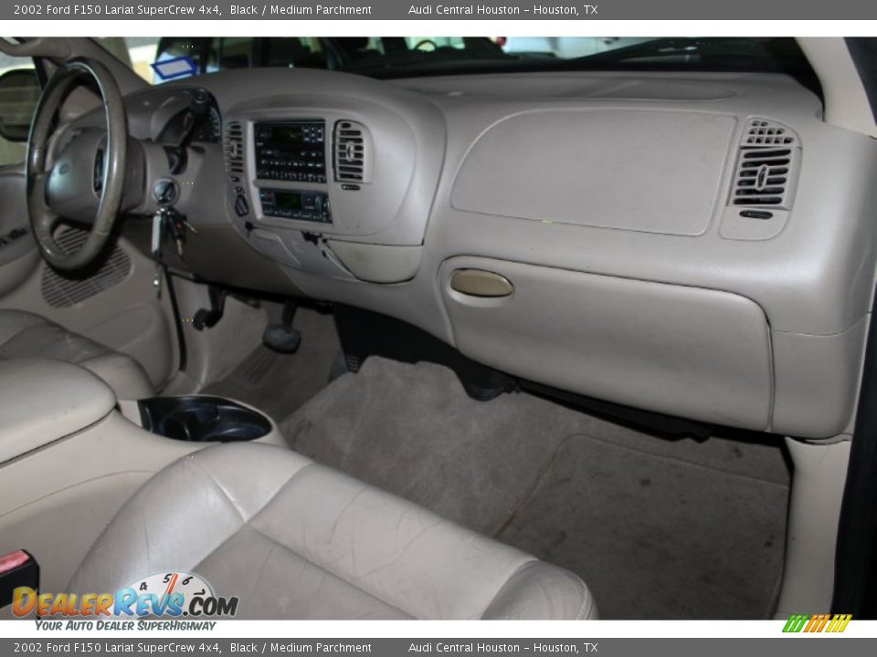 2002 Ford F150 Lariat SuperCrew 4x4 Black / Medium Parchment Photo #25